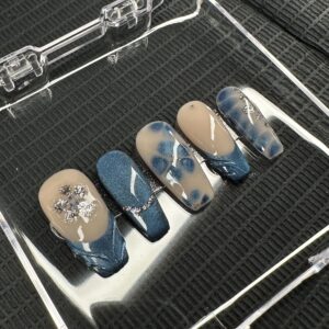 Blue press on nails